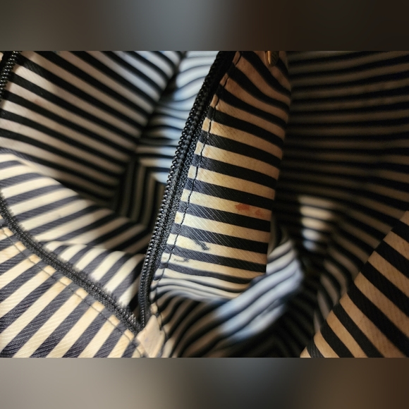 KATE SPADE HANDBAG - Picture 9 of 10